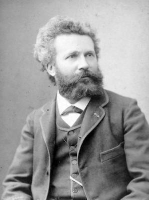 Camille_Flammarion_by_Eugène_Pirou.jpg