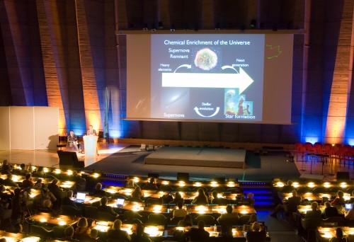 DSC_3028.jpg (4.72 Mio) Vu 3377 fois © Lee Pullen, IYA2009 Secretariat (cliquer pour agrandir)