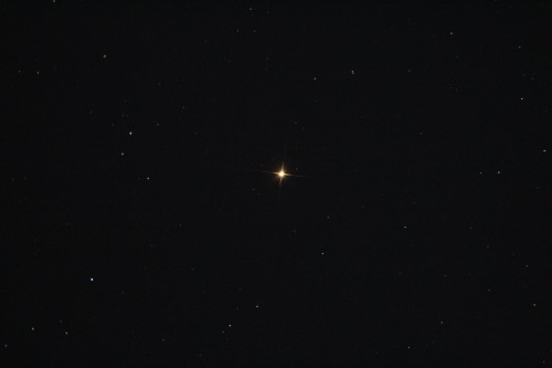 L'étoile Bételgeuse 1 photo exp:1,6s iso:3200 Newton 150/750 canon eos 1300D